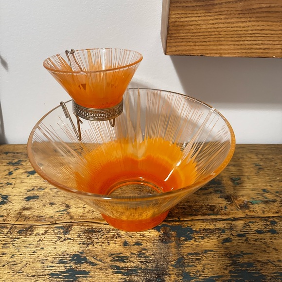 Anchor Hocking Orange Glass Bowl Set - Picture 5 of 6